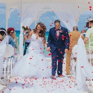 Lauren Elaine Jasmine Wedding Dress